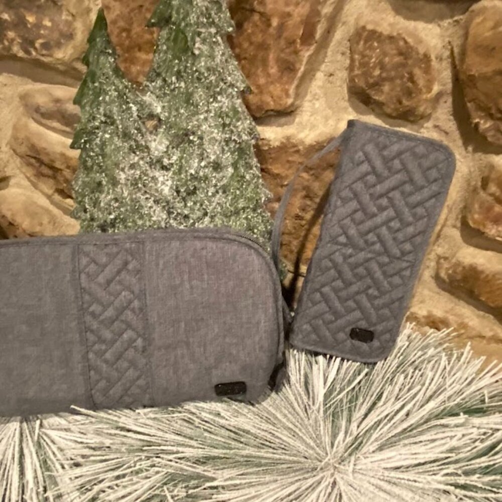 lug 2 pc Grey Quilted travel set